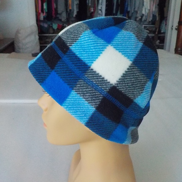 TWO Old Navy Stretch Beanie Caps NWOT (UNISEX) - Picture 4 of 6